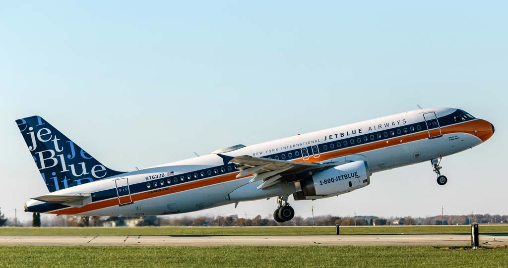 JetBlue utiliza una decena de decoraciones diferentes en las colas de sus Airbus A320 y Embraer E190 además de siete especiales (en los A320) y otra diferente para sus A321, y ahora suma este retro.