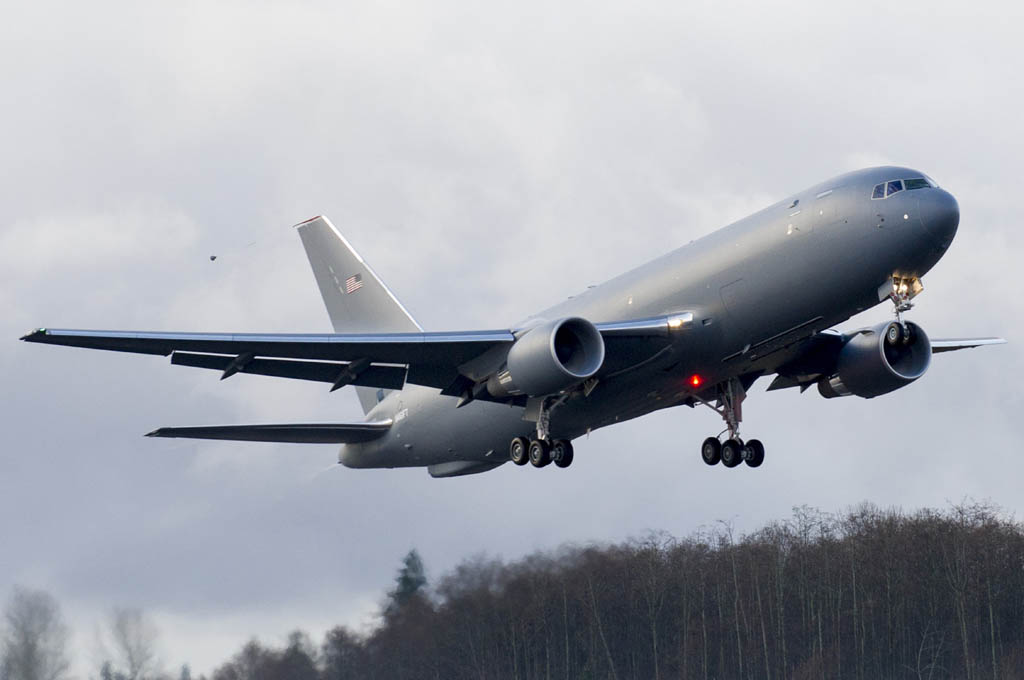 Despegue de Paine Field del primer KC-46 de la USAF.