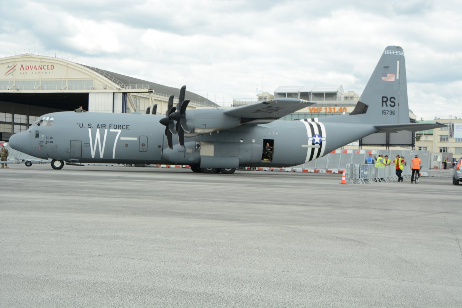 Lockheed Martin C-130Jde la USAF.