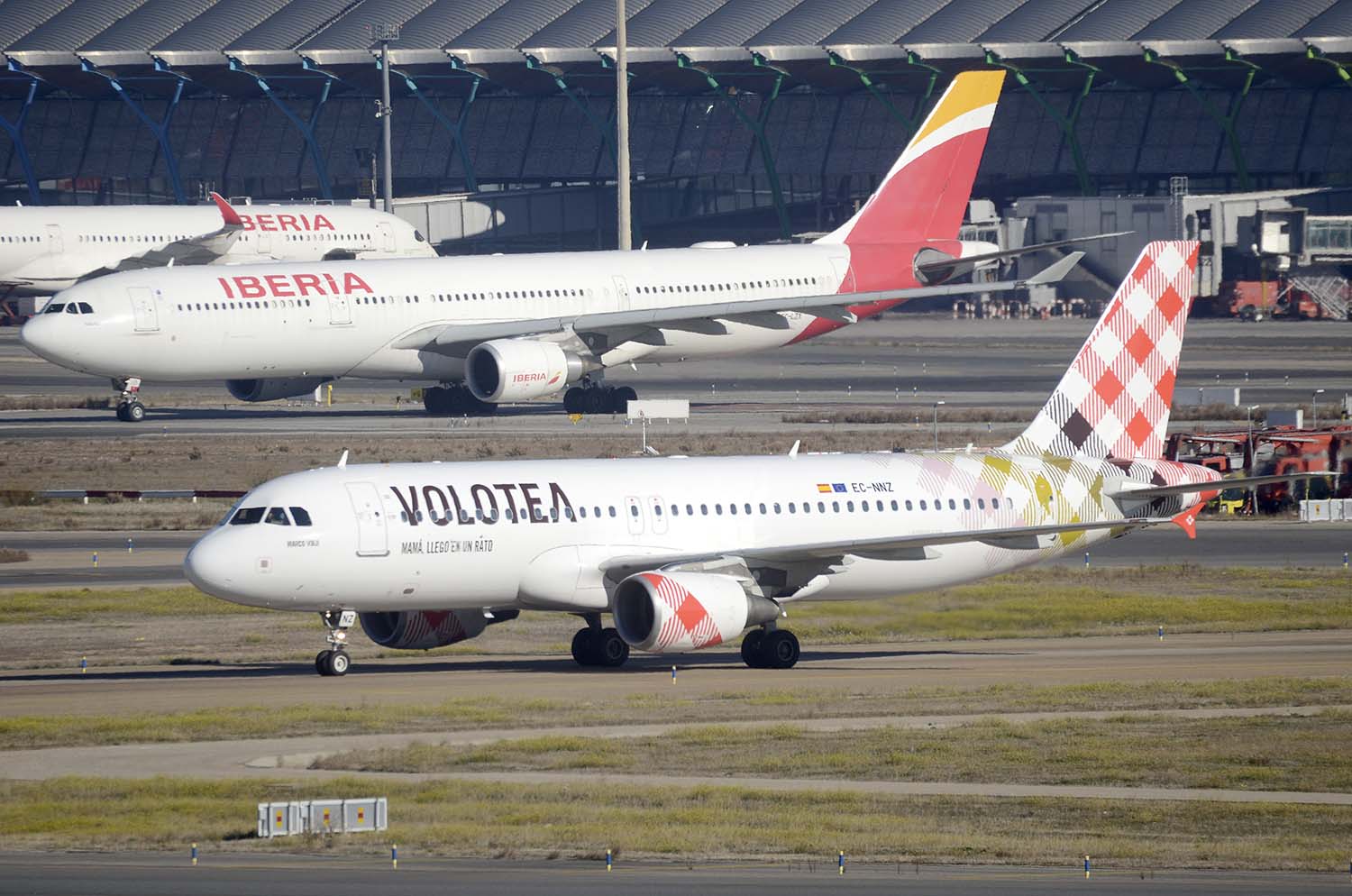 Las aerolíneas low cost superan a las tradicionales en España por más de 20 puntos porcentuales.