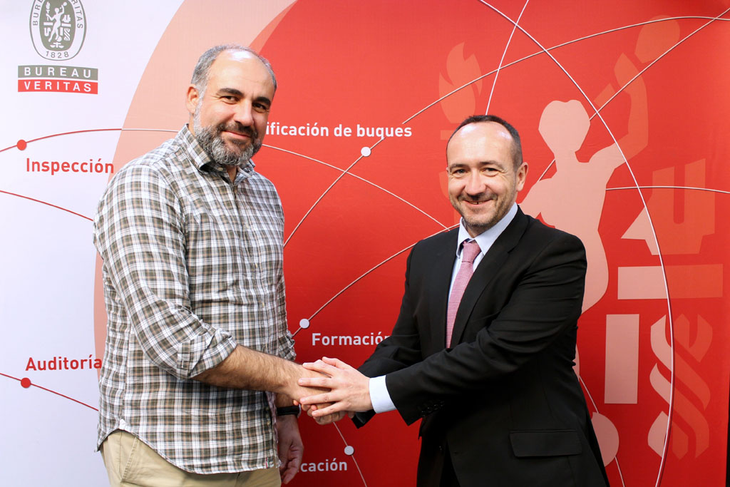 Miguel Rosa, director de Aerotools y Francisco Urriza, global account manager de Bureau Veritas