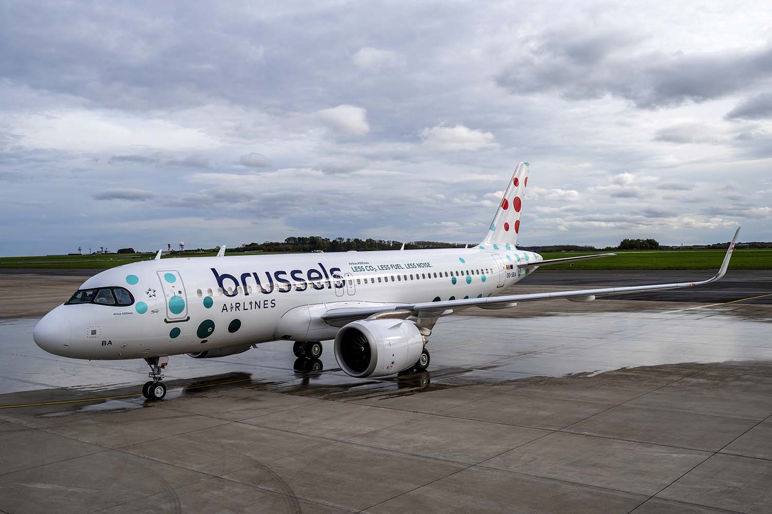 El Airbus A320neo OO-SBA de Brussels con su decoración especial.