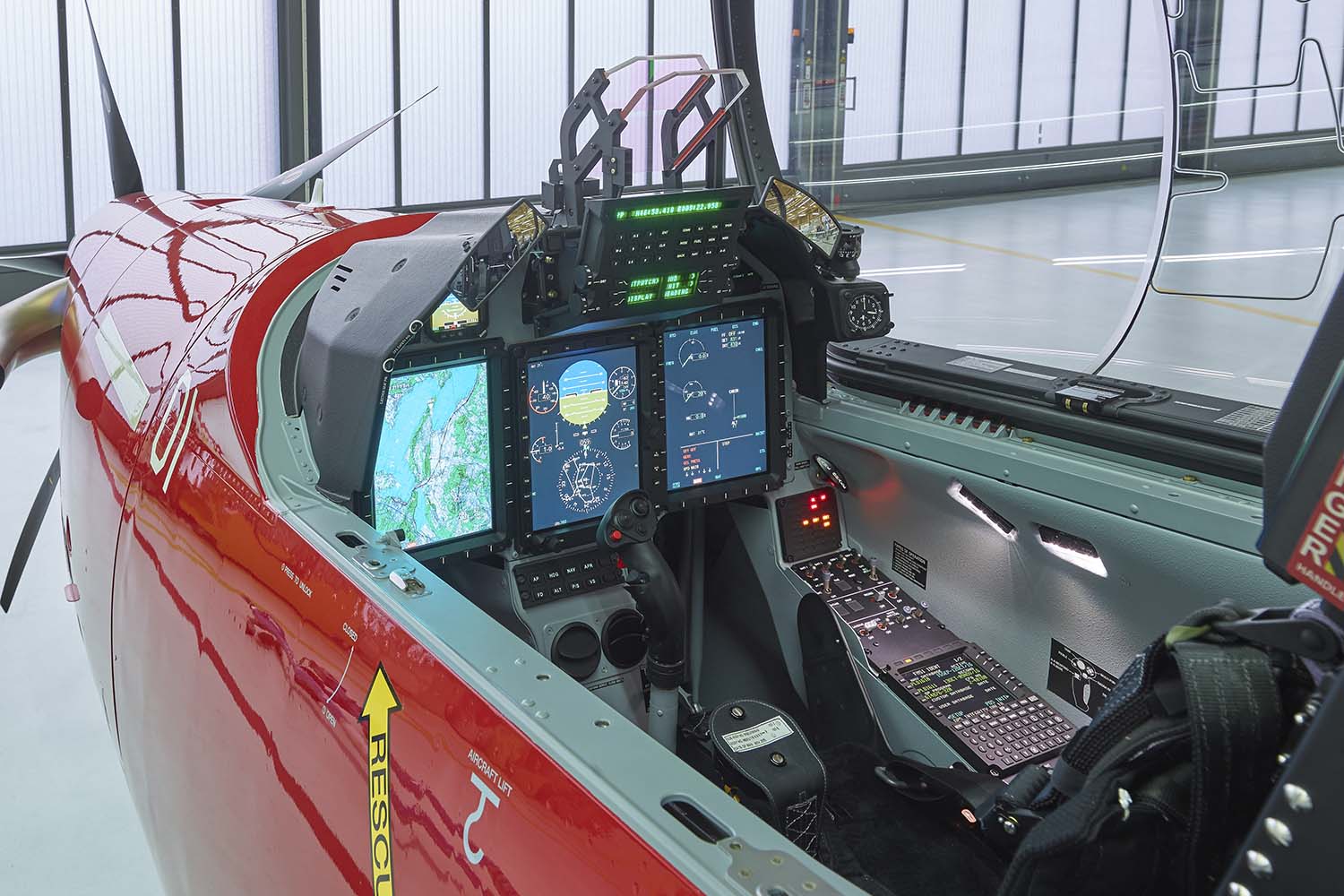 Cockpit del Pilatus PC-21.