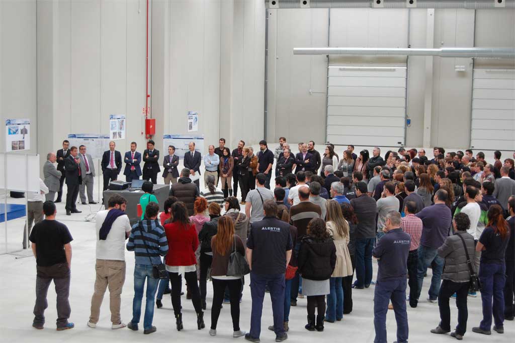 Directivos de Alestis presentan a los trabajadores el Plan Vitoria