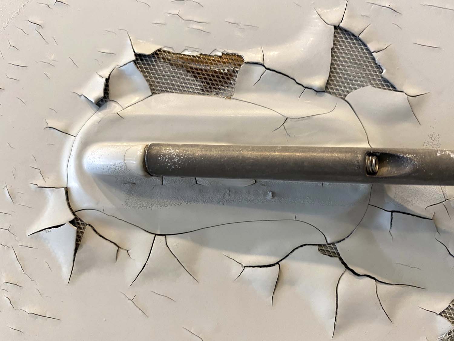 Una de la sfotos filtradas hace unos meses por Qatar Airways sobre la pintura de sus Airbus A350.