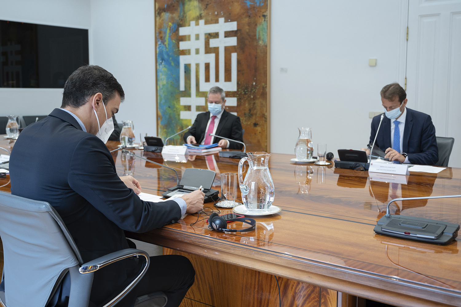 Reunión del 4 de feb rero de 2021 entre Pedro Sánchez y Guillaume Faury en La Moncloa.