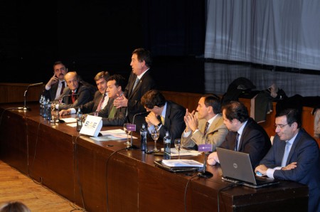 SAE02 la SAE presenta a su homóloga inglesa