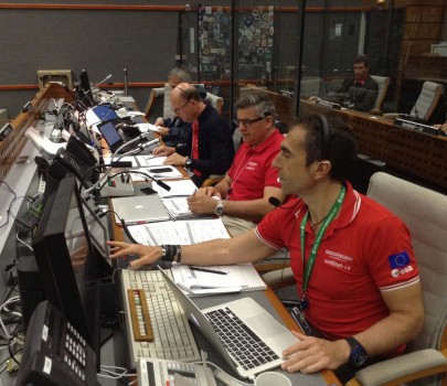Sala de control de lanzamientos en la base espacial de Kourou.