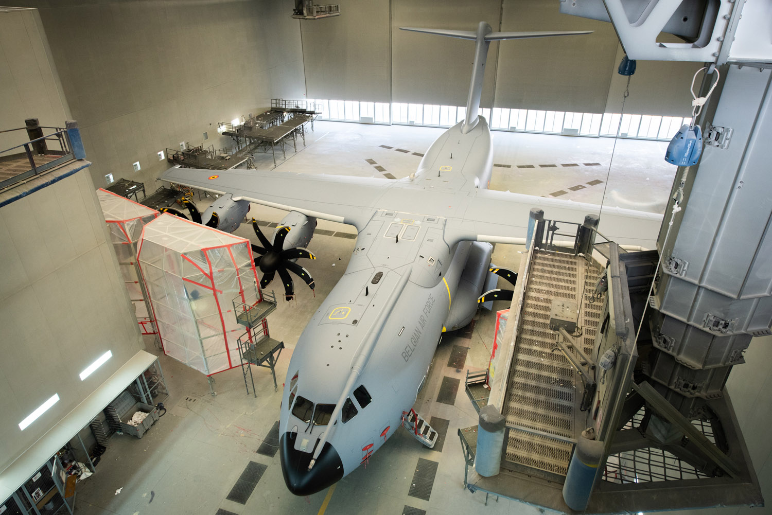 Airbus A400M en las últimas fases de su producción antes de su entrega en Sevilla.