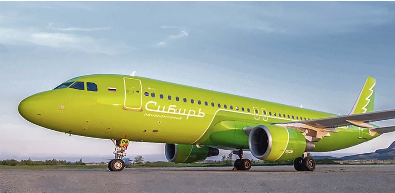 Airbus A320 de S7 ya con los títulos de Siberia Airlines en cirílico.