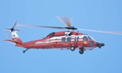 Sikorsky S-70 con colores de Protección Civil de Rumanía