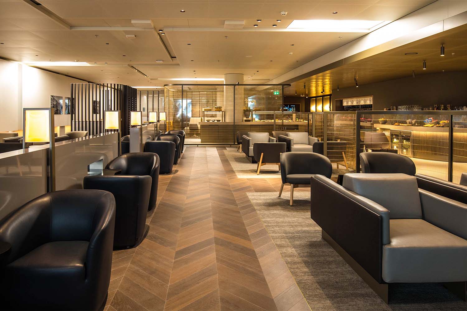 Interior de la sala VIP de Star Alliance en el aeropuerto de Amsterdam-Schiphol.