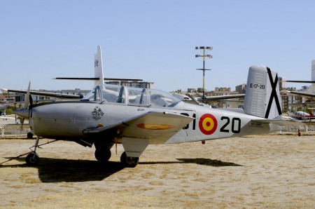 Beech T-34 de la FIO