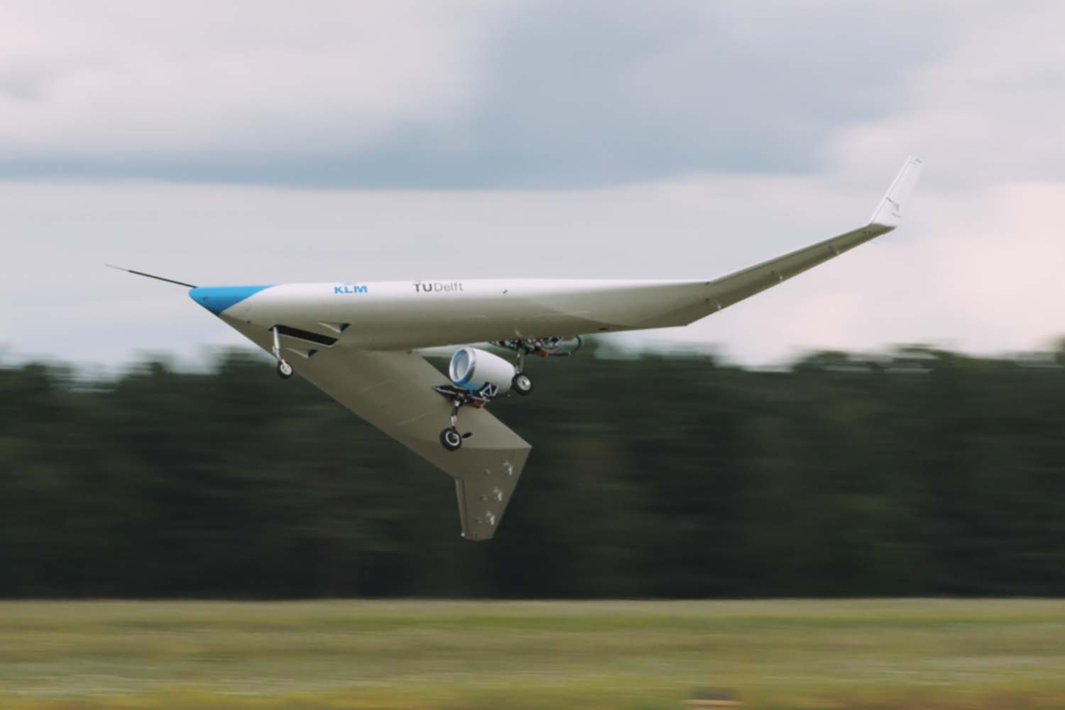 El Flying-V de la Universidad TuDelft y KLM en vuelo.