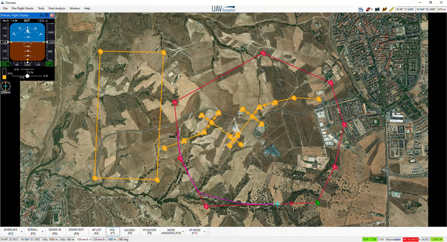 Pantalla de control del piloto automático Visionair de UAV Navigation, donde ahora se integrará información sobre el motor o motores del UAV.q