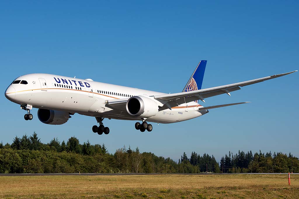 El vuelo inaugural de United entre San Francisco y Singapur está programado con el Boeing 787-9 N17963, avión que entregó Boeing a la aerolínea el 21 de enero de 2016.