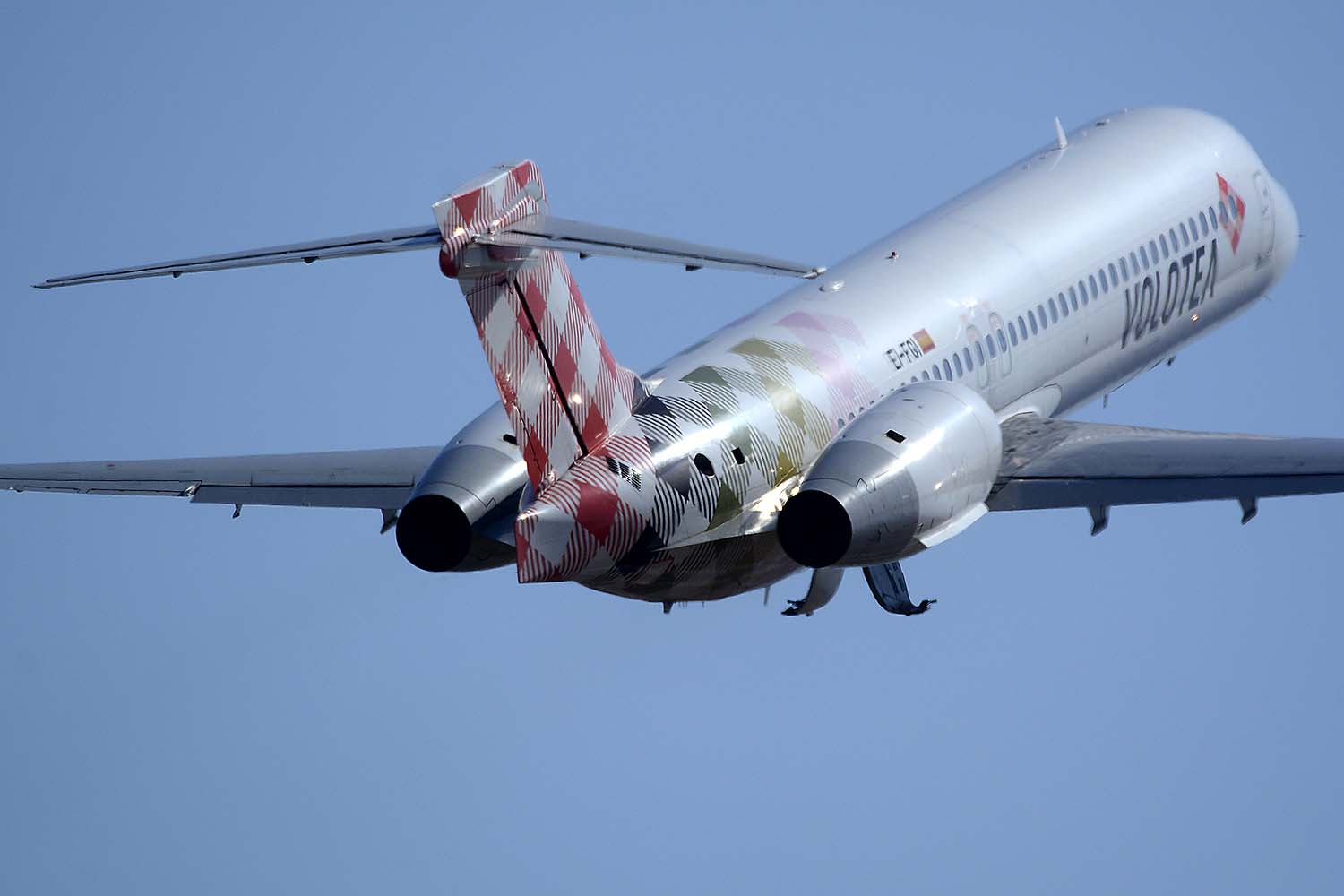 Volotea vuelve a volar, con ocupaciones de más del 85 por ciento.
