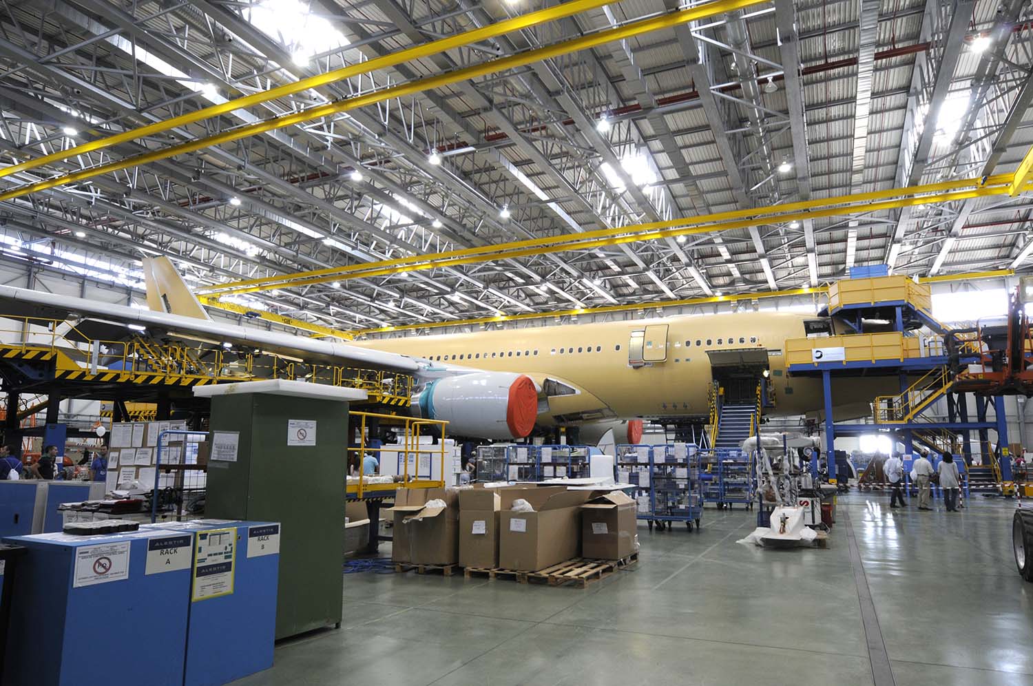 Airbus A330 en conversión a MRTT en la factoría de Getafe.