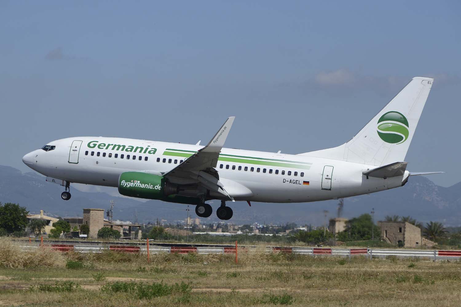 Germania tenía en el momento de su cierre 5 Boeing 737-700, 19 Airbus A319 y 6 A321 en su flota.