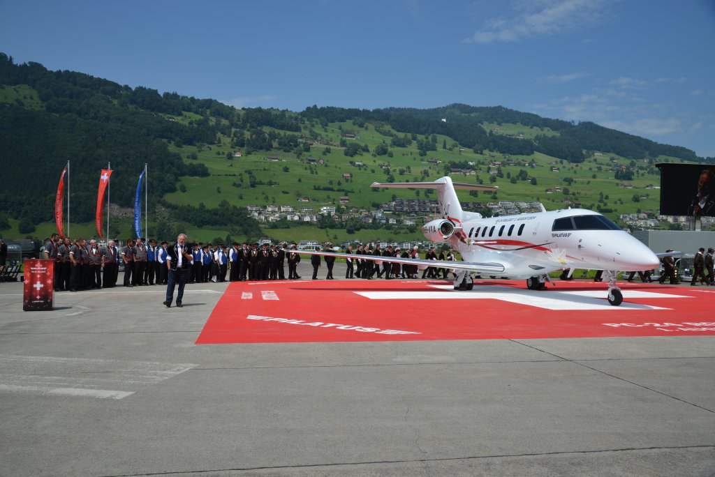 Ceremonia de presentación del Pilatus PC-24.
