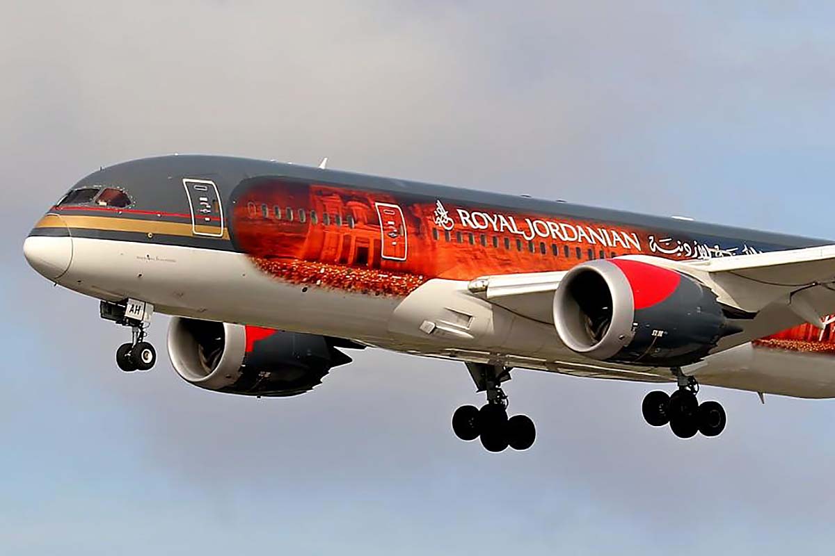 Boeing 787 de Royal Jordanian dedicado a promover Petra como destino turístico.
