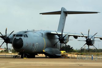 España y Francia acuerdan adelantar la entrega a partir de 2028 de 7 A400M.