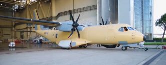 El primer C295 MSA español en la factoría de Airbus en Sevilla.