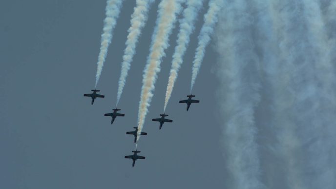 Hasta la vista, Patrulla Águila.