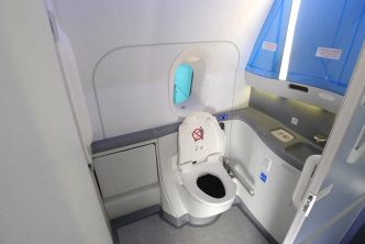 Lavabo de un Boeing 787.
