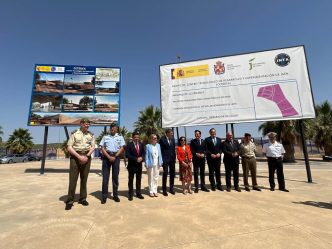 Visita de la ministra de Defensa a los terrenos de CETEDEX on motivo del inicio de las obras de construcción.