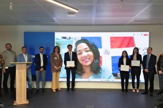 Enrtrega de premios del tercer Concurso de Ideas de Negocio en Gestión del Tráfico Aéreo .