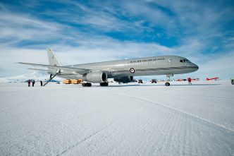 Uno de los dos Boeing 757 de la Fuerza Aérea de Nueva Zelanda en la Antártica.
