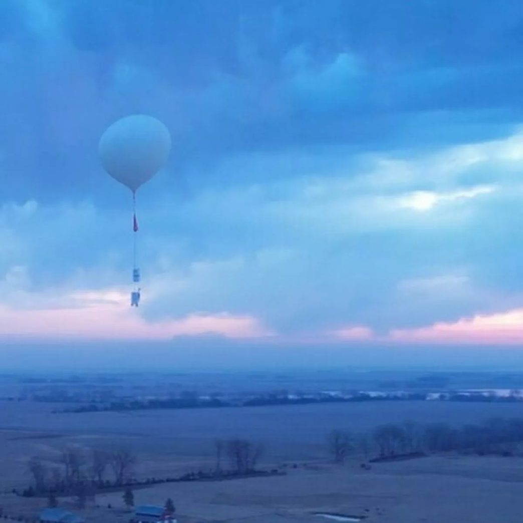 Imagen del ministerio de Defensa británcio de uno de los globos usados en las pruebas.