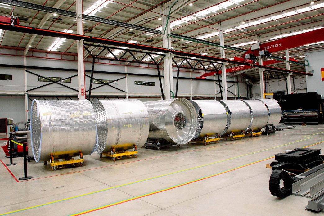 Secciones del primer Miura 5 en la factoría de PLD Space.