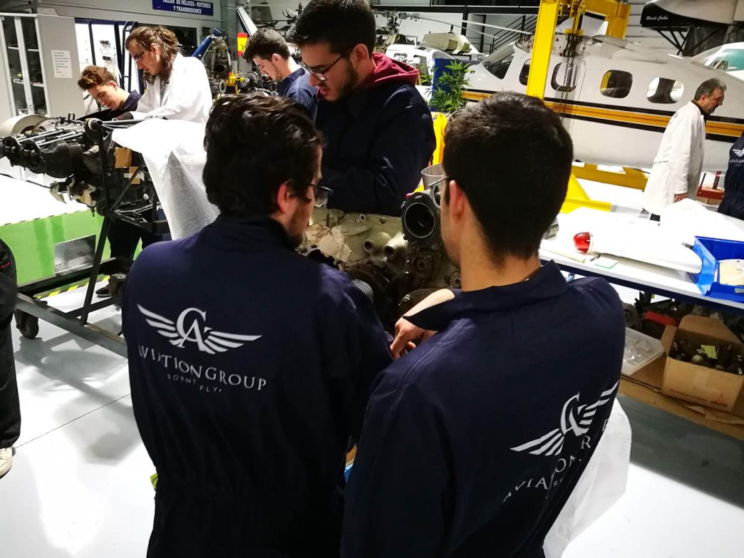 Unos 1.600 alumnos se estçan forando actualmente en los cuatro centros de Aviation Group.