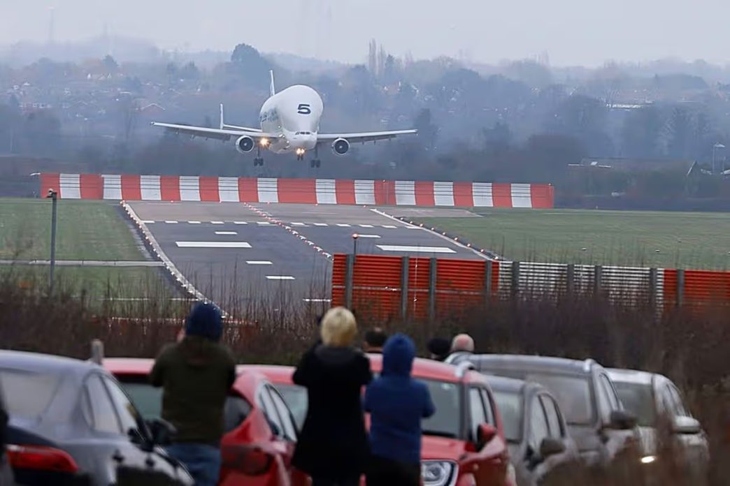 Último aterrizaje en Broughton del Beluga F-GSTF.