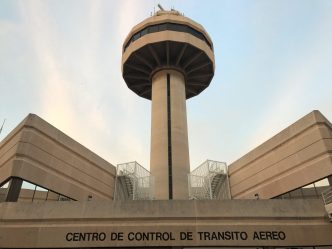 Centro de control y torre del aeropuerto de Palma de Mallorca.