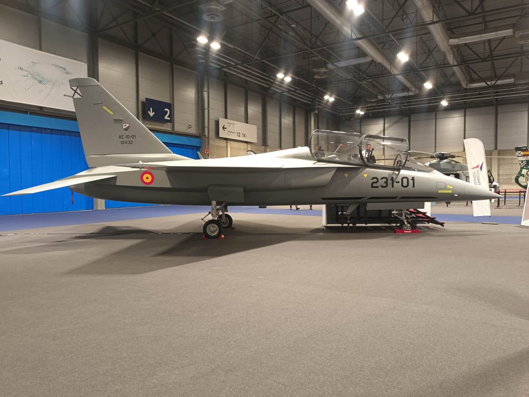 Maqueta del Hurjet presentada por Turkish Aerospace en la última edición de FEINDEF.