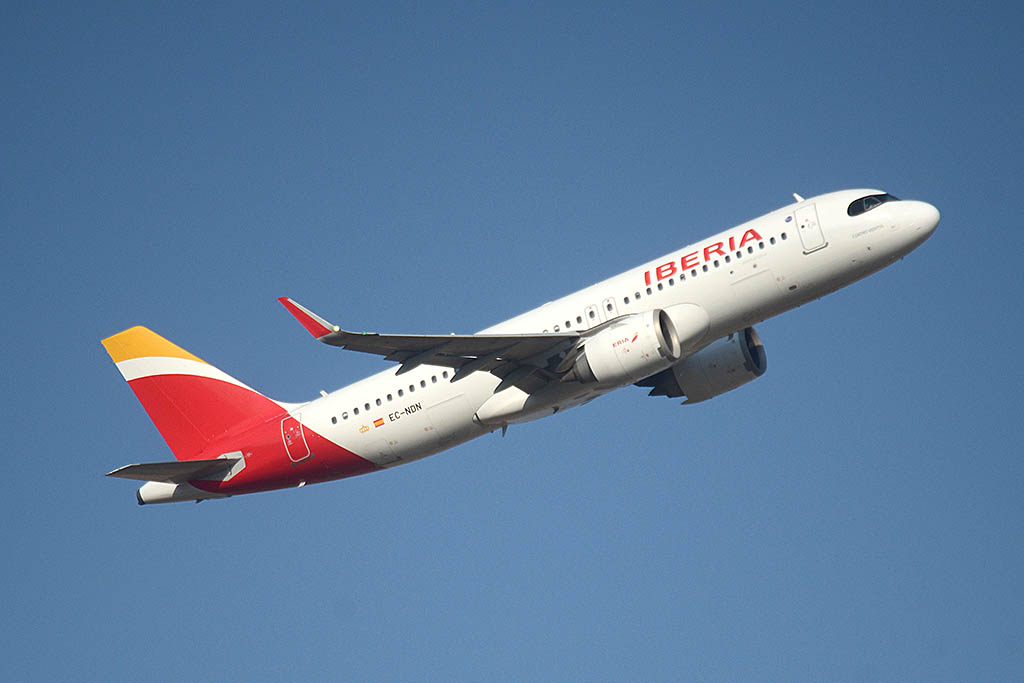 iberia lanza una oferta de vuelos en todas sus rutas para volar en 2026.