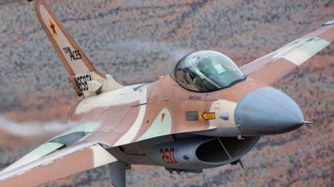 F-16 operado por Top Aces.