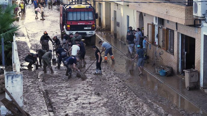 El Plan Industrial y Tecnológico para la Seguridad y la Defensa incluye más recursos para la UME.