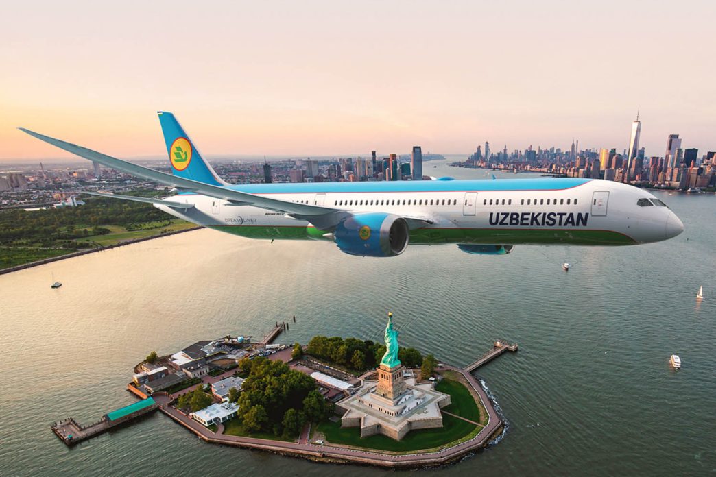 Ilustración de un Boeing 787-9 de Uzbekistan Airways sobre Nueva York.