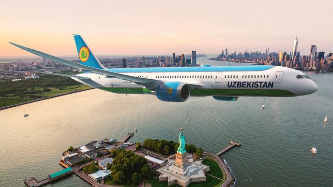 Ilustración de un Boeing 787-9 de Uzbekistan Airways sobre Nueva York.