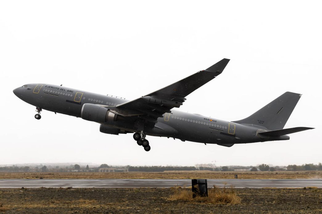 El TK.24-02 es el A330 MRTT que España ha enviado a Oriente medio para repatriar a casi tres centenares de ciudadanos españoles.