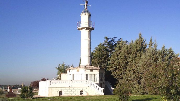 Torre de señales del aeropuerto de Cuatro Vientos.