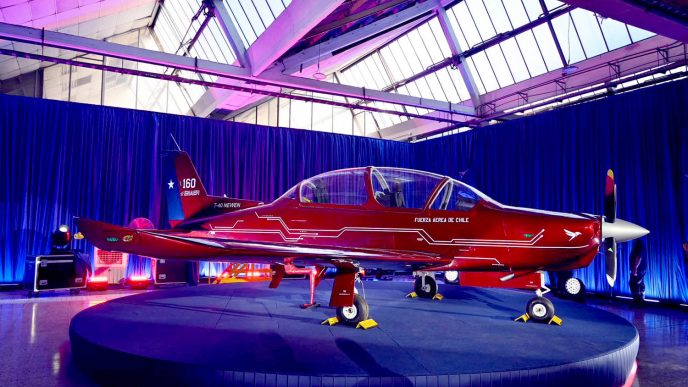 El prototipo del Enaer T-40 Newen durante la presentación.