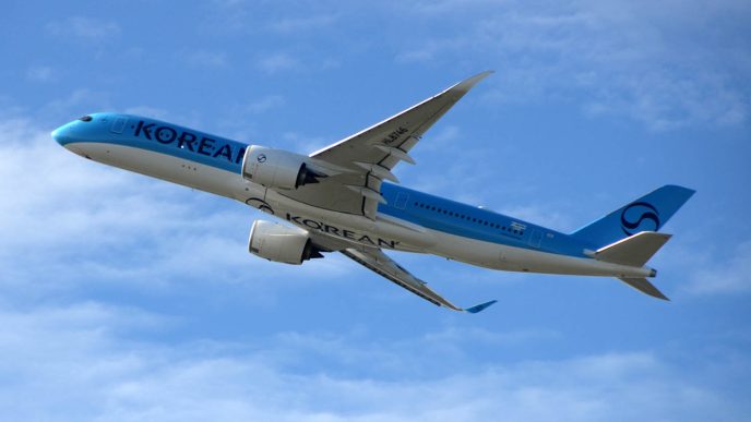 Entre las entregas de Airbus en marzo estuvo la del tercer A350 de Korean Air, el primero con los actuales colores de la aerolínea.