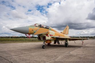 El primer Eurofighter Halcón en la plataforma de la factoría de Airbus en Getafe.