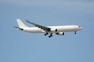 El Airbus A330F de Privilege Style aterrizando en Madrid en su vuelo de entrega.